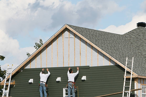 Professional Siding technician working in Shade Gap, PA
